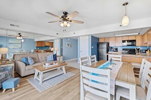Interior - Golden Surf 203 (Ocean City)