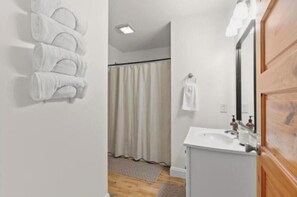 Hair dryer, towels - New listing! The Terra Cotta Bungalow with Firepit! (Athens)