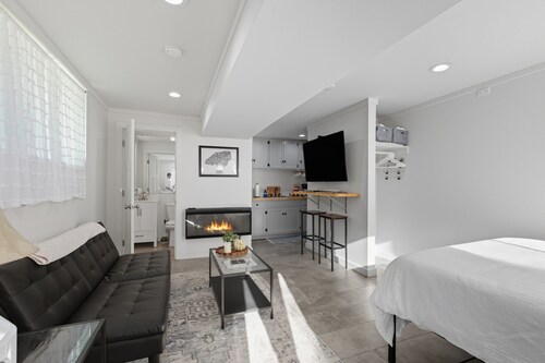 The Briarcliff Suite