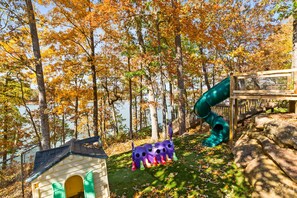 Children's area - Hartwell Haus with Dock & Playground (Fair Play)