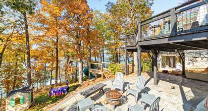 Hartwell Haus with Dock & Playground