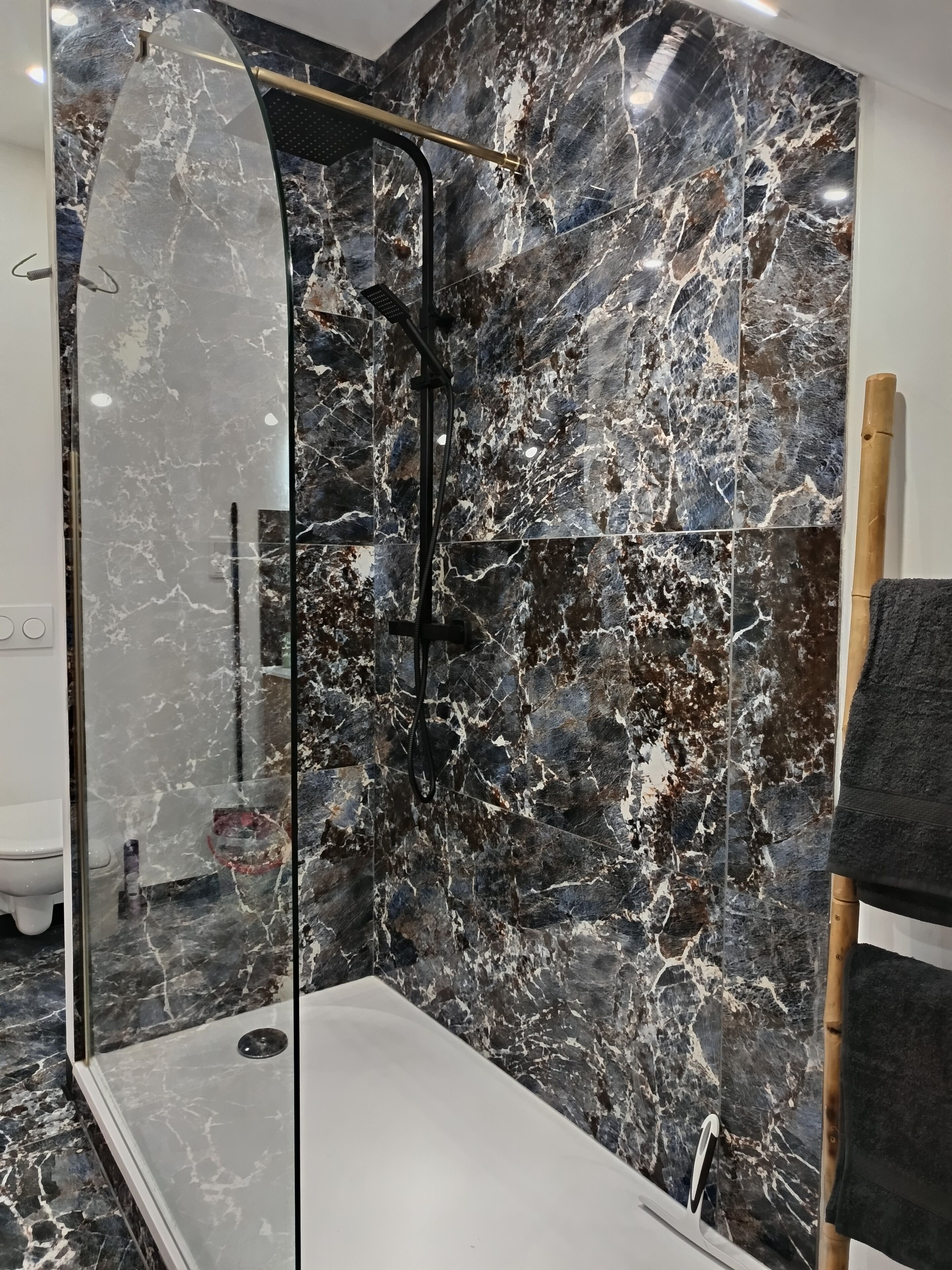 Håndklæder, Sæbe, Toiletpapir