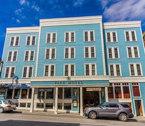 Exterior - Downtown Park City, Main Street Condo 1-Bdrm, 7 nights, Jan 10-17, 2026 sleeps 4 (Park City)