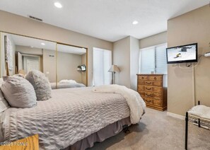 3 Schlafzimmer, Reisekinderbett, kostenloses WLAN, Bettwäsche