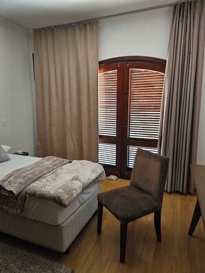 1 bedroom, iron/ironing board, WiFi, bed sheets - Comfortable and practical suite (São Paulo)