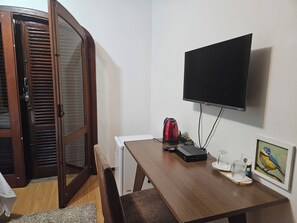 Interior - Comfortable and practical suite (São Paulo)
