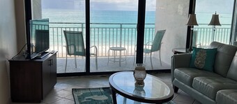 Beautifully Remodeled 5th Floor Oceanfront access 2/2 condo on Hutchinson Island