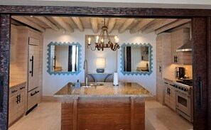 Fridge, stovetop - Exquisite escape villa (Cabo San Lucas)