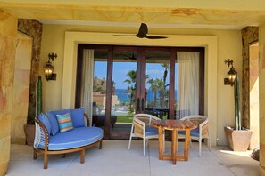 Outdoor dining - Exquisite escape villa (Cabo San Lucas)