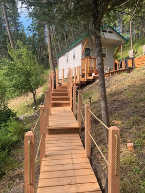 Exterior - Great Location in Quiet Bay on West Shore (Polson)