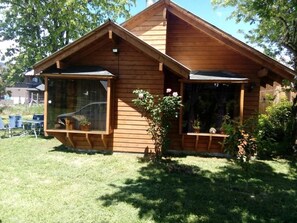 Property grounds - Cozy cabin minutes from downtown Pucón (Pucon)