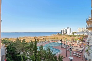 Property grounds - Makai 213 (Ocean City)