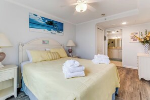 2 bedrooms, iron/ironing board, WiFi, bed sheets - Makai 308 (Ocean City)