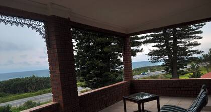 83 Ocean View at Pumula Port Shepstone offers a luxurious sea view.