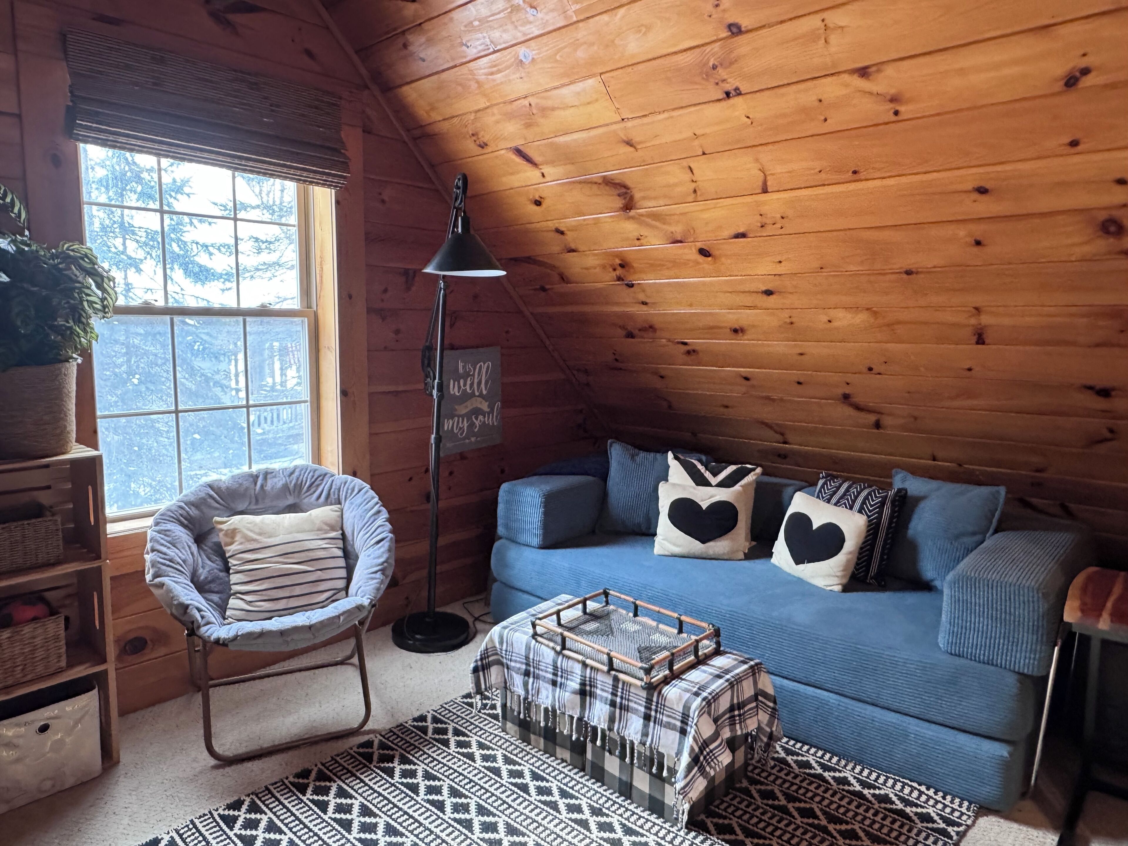 Télévision, cheminée