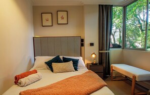 3 bedrooms, iron/ironing board, free WiFi, bed sheets - Your home with Comfort, Security and BBQ in El Poblado, Medellin! Super location (Medellín)