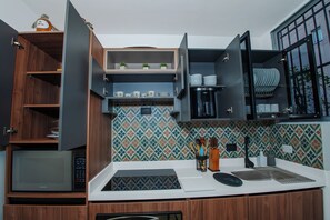 Private kitchen - Your home with Comfort, Security and BBQ in El Poblado, Medellin! Super location (Medellín)