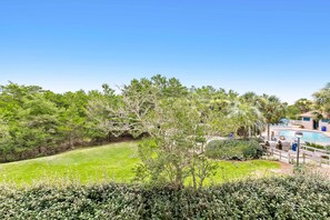 Pool - 1BR condo steps to beach, pools, hot tub (Miramar Beach)