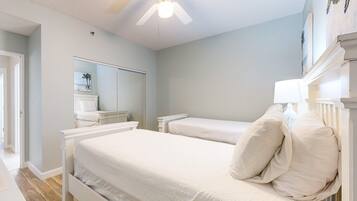 2 bedrooms, WiFi, bed sheets