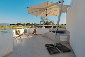 Familiehus - udsigt til pool | Terrasse/gårdhave