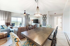 Dining - Exclusive beach condo with resort amenities (Miramar Beach)