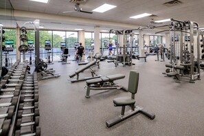 Fitness facility - Exclusive 2BR | Beach Access & Pool (Miramar Beach)