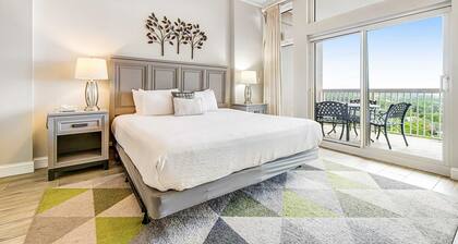 Exclusive Gulf view studio, beach access