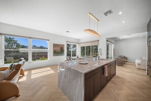 Interior - New! Longboat Oasis-2 Ensuite's Heated Saltwater Pool and Spa! (Naples)