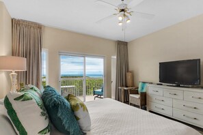 3 bedrooms, iron/ironing board, WiFi, bed sheets - 3BR Gulf View Condo w/ Hot Tub Access (Miramar Beach)