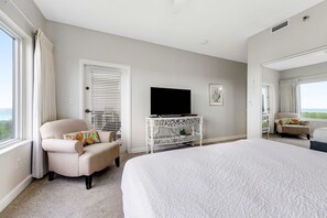 2 bedrooms, iron/ironing board, WiFi - Exclusive Gulf View 2BR with Pool Access (Miramar Beach)