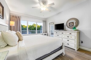 2 bedrooms, iron/ironing board, WiFi - Exclusive 2BR condo, steps to beach & pool (Miramar Beach)