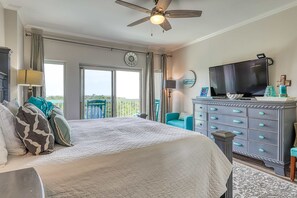 1 bedroom, iron/ironing board, WiFi - Scenic balcony views & resort pool access (Miramar Beach)