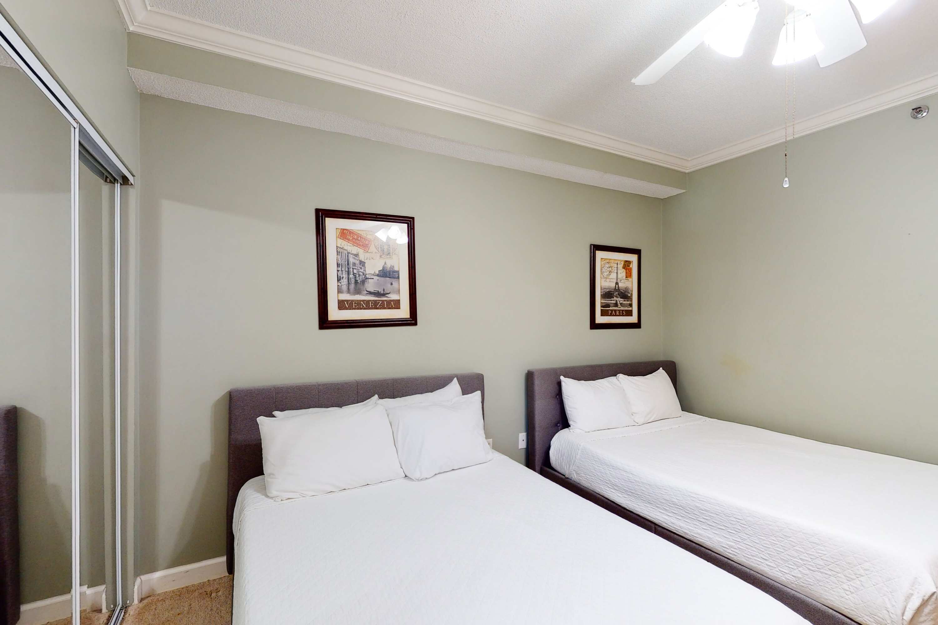2 bedrooms, iron/ironing board, WiFi