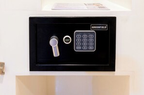 Camera (Regular Garage)