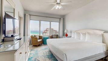 2 bedrooms, iron/ironing board, WiFi