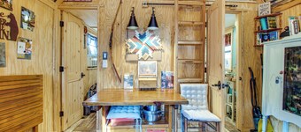 Hike the Ouachitas! Remote Mtn Hideaway w/ Trails