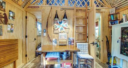 Hike the Ouachitas! Remote Mtn Hideaway w/ Trails