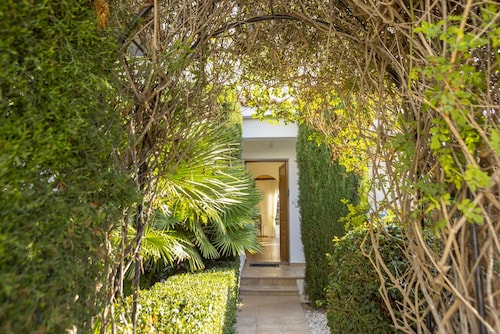 Villa Relax, just steps from Latchi beach with a private pool and terraces.