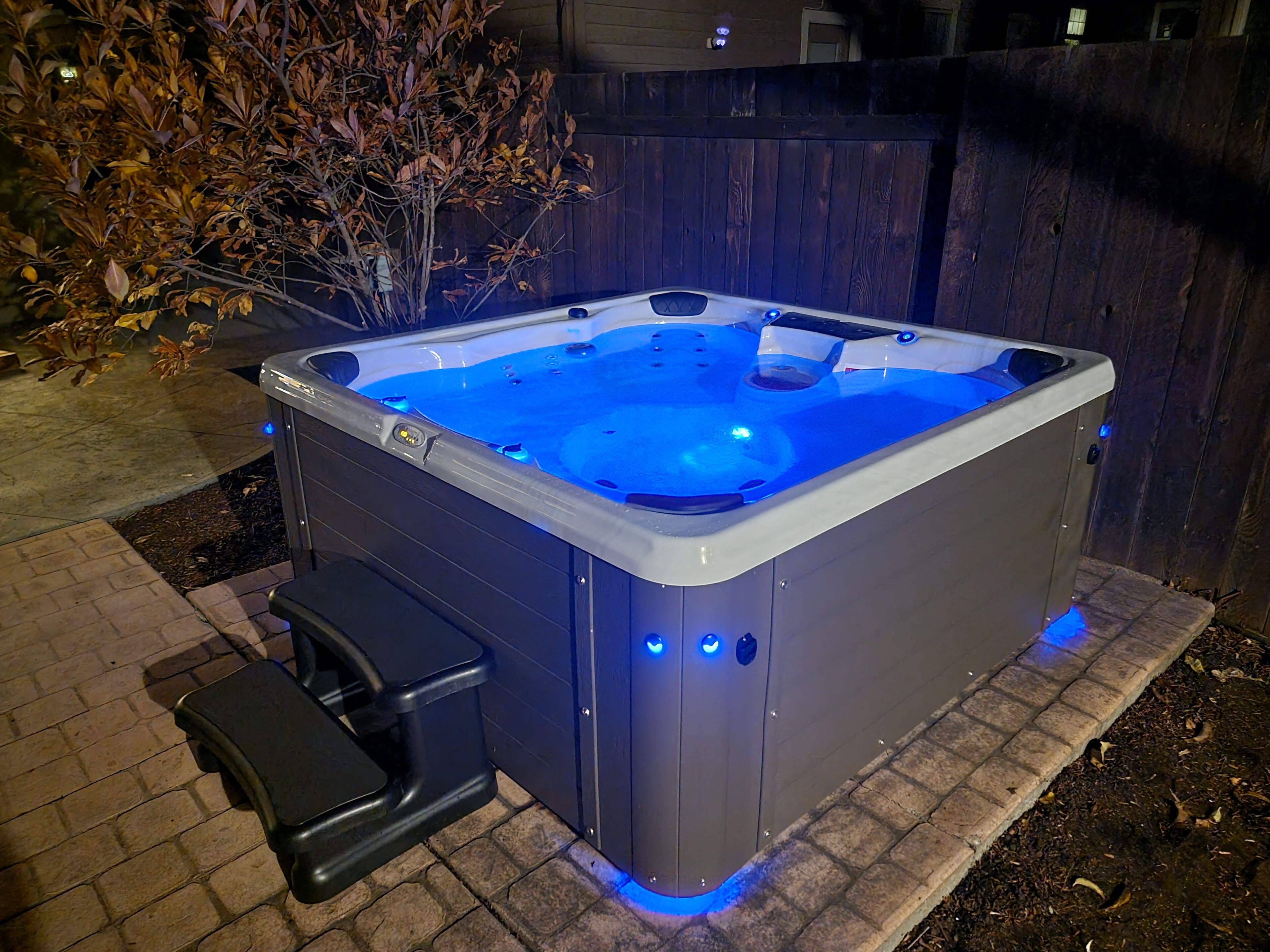 Baignoire à remous extérieure