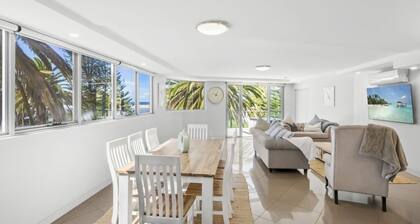 Family Friendly with 2 TVs Rooftop Pool