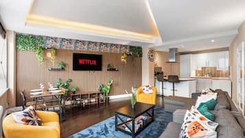 Smart TV, books