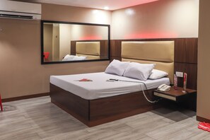 Phòng Executive | Bàn