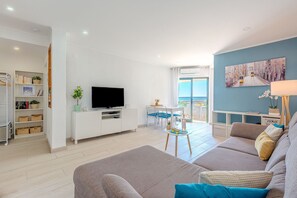 Living area - Salgados Sunset and Sea View Apartment (Vale Rebelho)