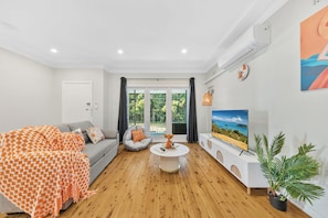 Living area - Relaxing 3BDR Modern Home with Parking (Ryde)