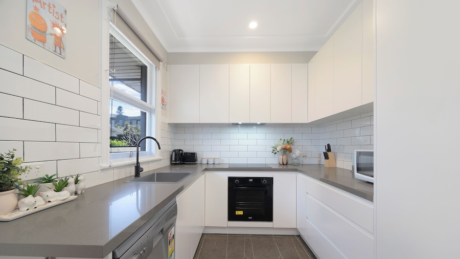 Relaxing 3BDR Modern Home with Parking