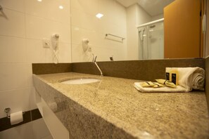 Haartrockner, Handtücher