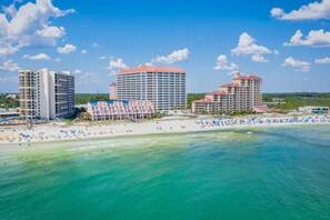 Beach - Luxury villa w/ community pool & hot tub (Miramar Beach)
