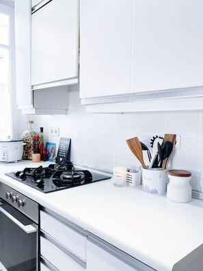 Fridge, microwave, oven, dishwasher - Beautiful Flat Ac & WiFi (Madrid)