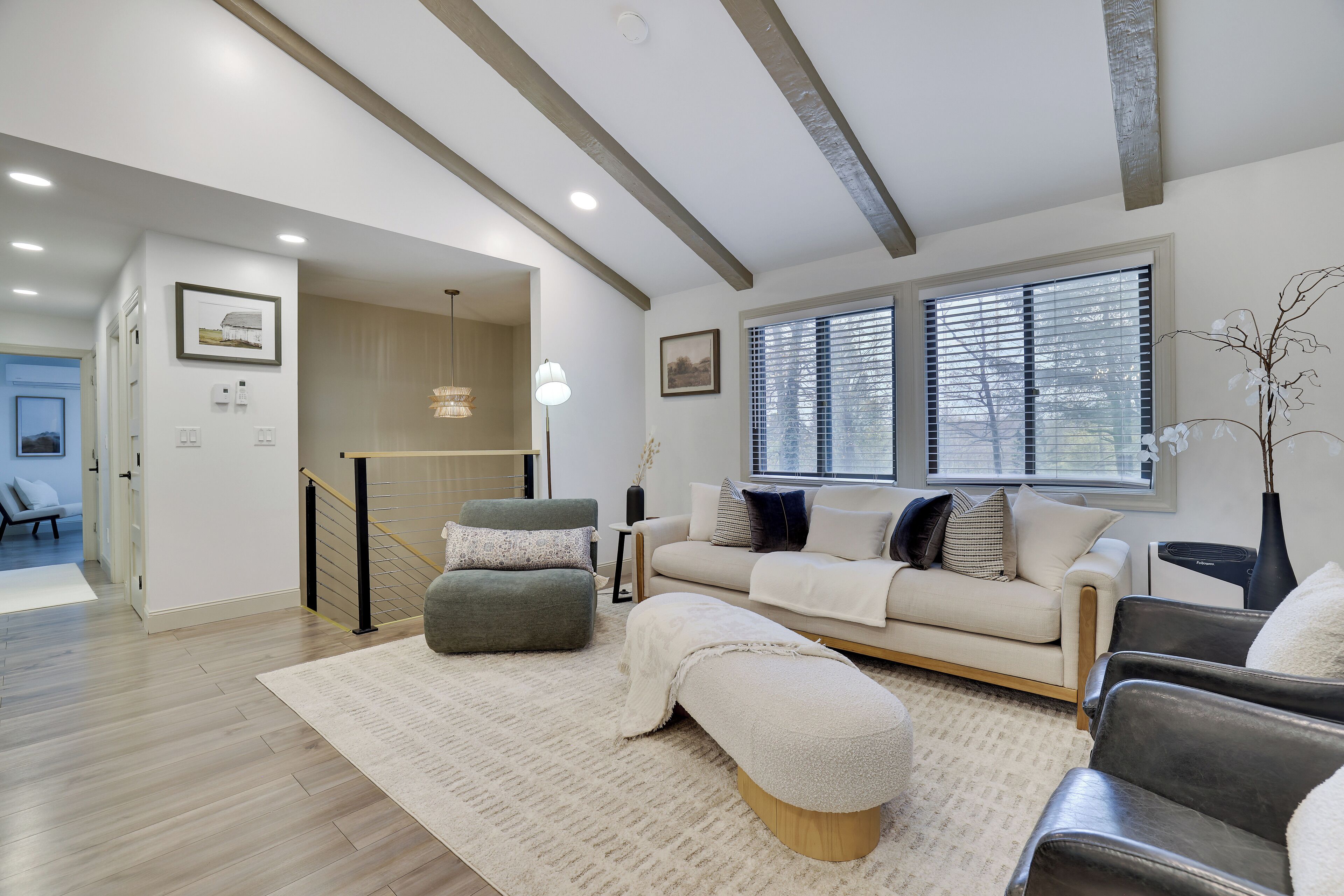 Smart-tv, eldstad och tv-spel