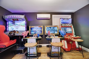 Spielezimmer